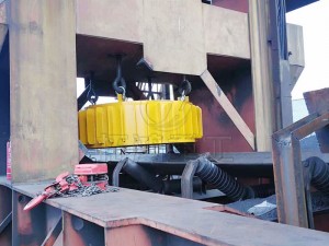 電磁圓盤除鐵器，電磁懸掛除鐵器，電磁除鐵器使用現(xiàn)場